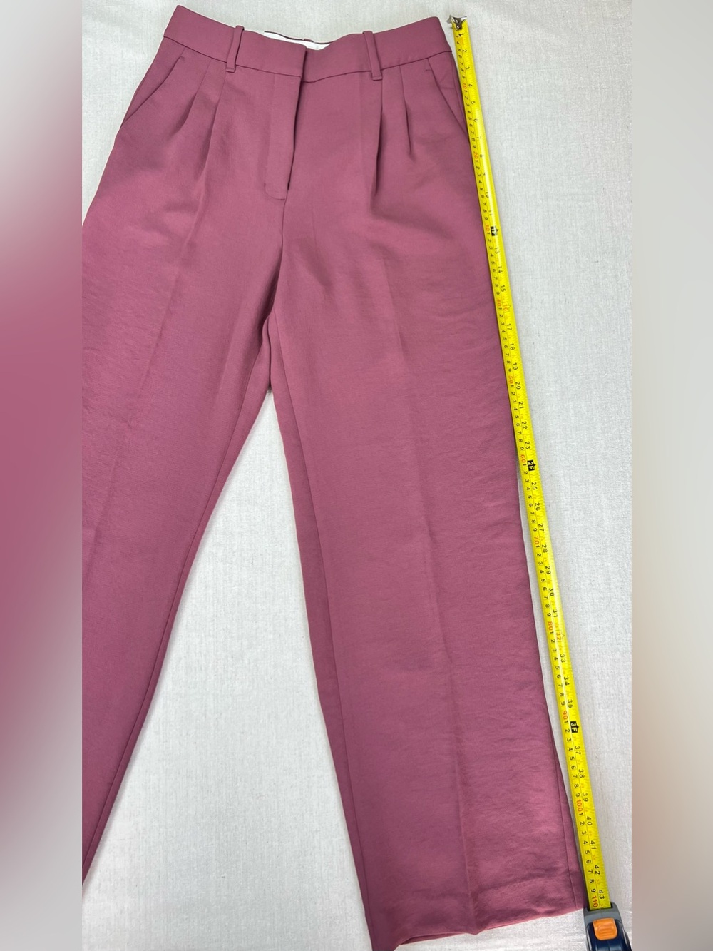 New Aritzia Effortless High-Waist Wide-Leg Pants in Rose Pink - Size 8 - Picture 4 of 8